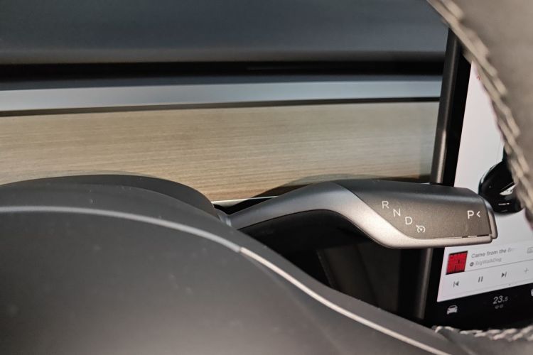 特斯拉 Model 3 2021款 标准续航后驱升级版 3D6中控内饰18