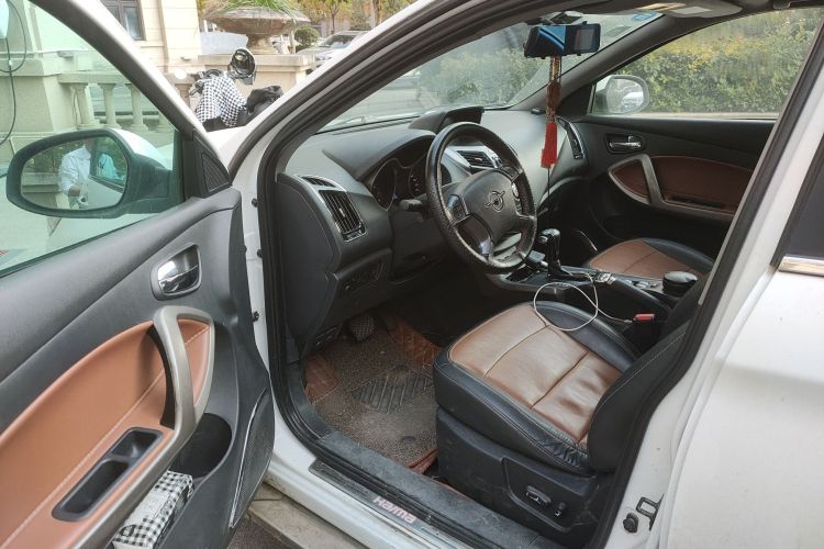 海马S5 2015款 1.5T CVT旗舰型中控内饰7003