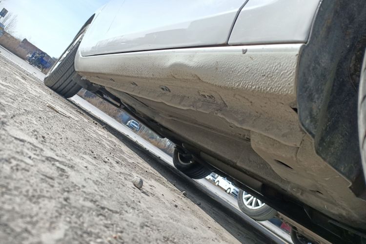 别克 英朗 2014款 XT 1.6T 自动时尚运动版局部细节9001