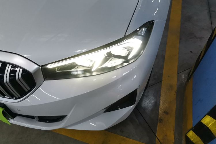 宝马i3 2023款 eDrive 40 L 曜夜套装局部细节36