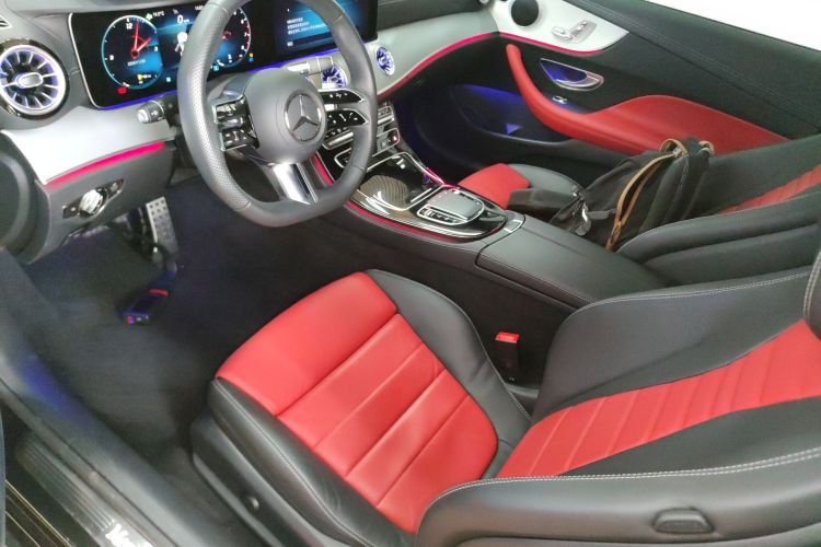 奔驰E级(进口) 2023款 改款 E 260 轿跑车中控内饰19