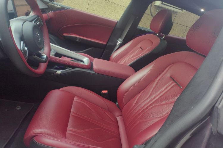 极氪007GT 2025款 后驱智驾版 75kWh中控内饰19