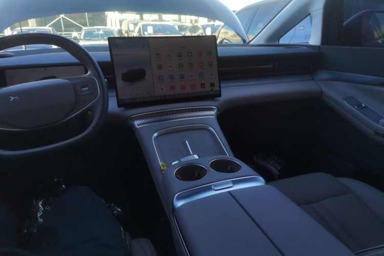 小鹏X9 2025款 740超长续航 Max中控内饰16