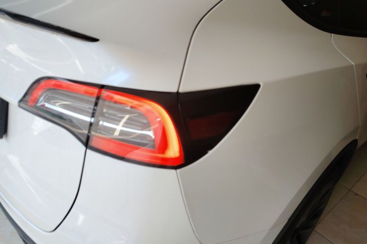 特斯拉 Model Y 2024款 后轮驱动版车身外观6006