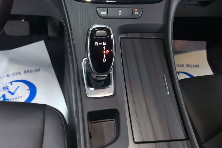 别克 君越 2021款 652T 豪华型局部细节18