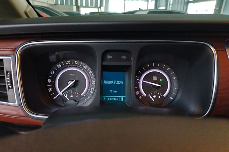 别克GL8 2018款 28T 豪华型 国VI中控内饰14