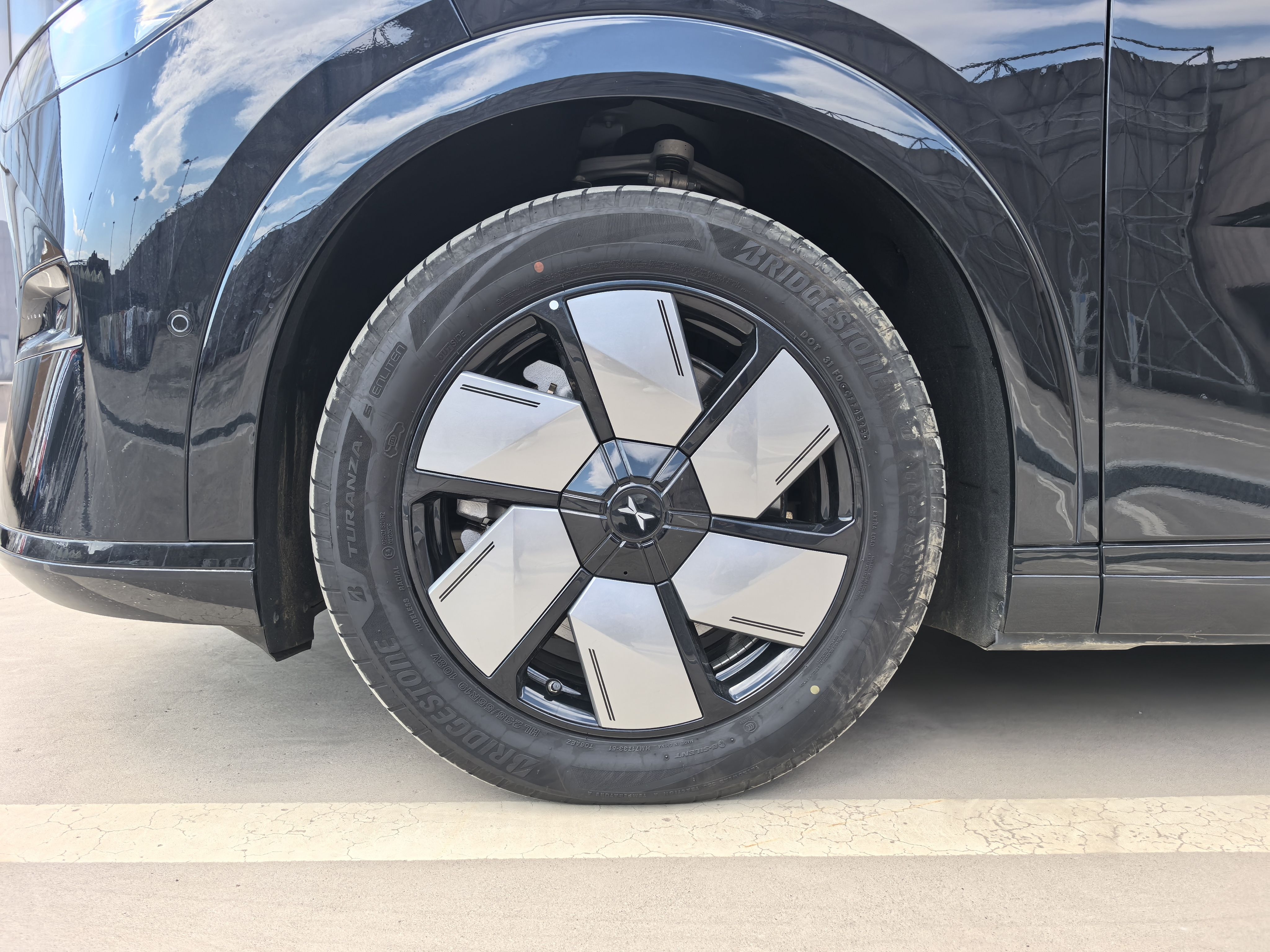 小鹏X9 2024款 702超长续航Max