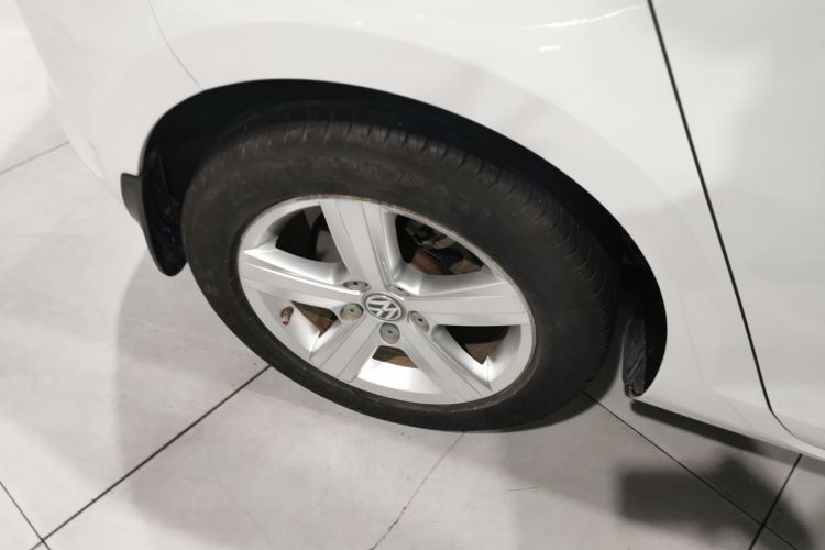 大众 高尔夫 2014款 1.6L 自动舒适型车身外观6008