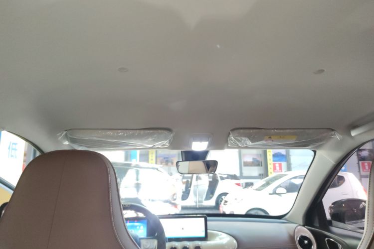 五菱汽车 五菱缤果 2023款 333km 悦享+款中控内饰22