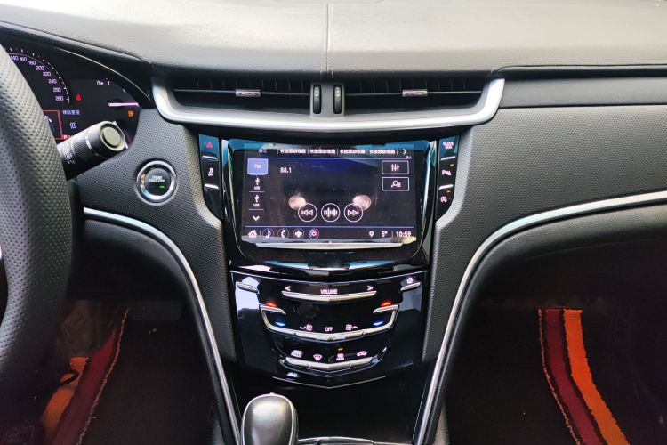 凯迪拉克XTS 2018款 28T 技术型中控内饰16