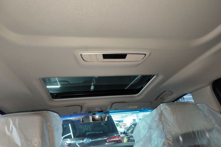 别克GL8 2023款 ES陆尊 舒适型中控内饰22