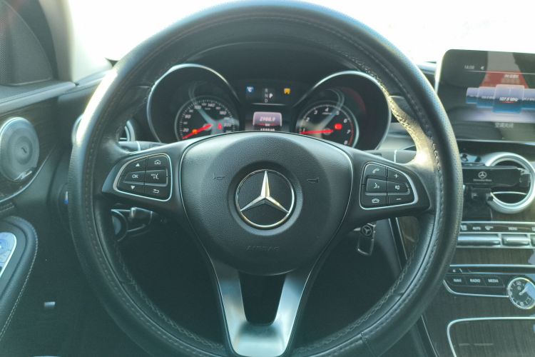 奔驰C级 2018款 C 180 L 时尚型局部细节13