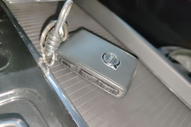 沃尔沃XC60 2024款 B5 四驱智逸豪华版中控内饰7001