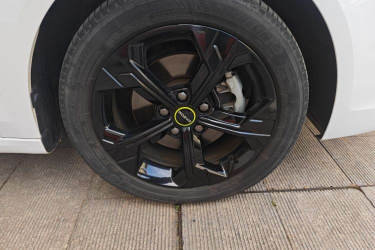 荣威i6 MAX 2020款 300TGI 自动爽酷版车身外观10