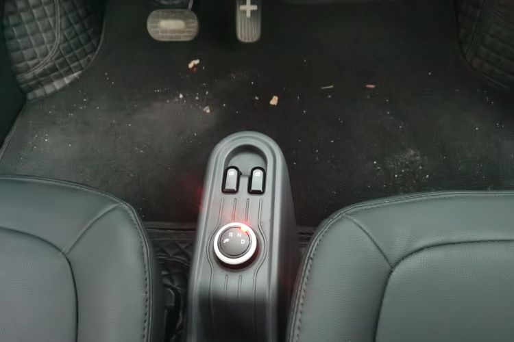 五菱汽车 宏光MINIEV 2022款 马卡龙臻享款 三元锂中控内饰18