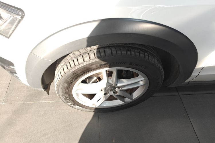 奥迪Q5 2017款 Plus 40 TFSI 舒适型车身外观6007