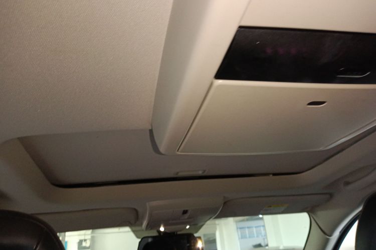 道奇 酷威 2016款 2.4L 两驱旅行版中控内饰22