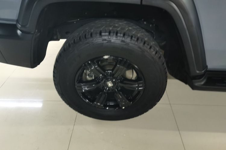 坦克300 2021款 越野版 2.0T 征服者车身外观6002