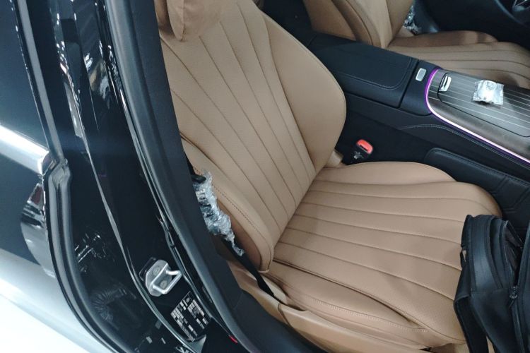 奔驰E级 2025款 改款 E 300 L 时尚型局部细节41