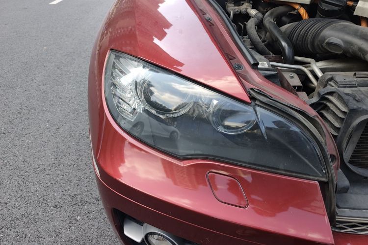 宝马X6 2010款 4.4T 混合动力版车身外观6006