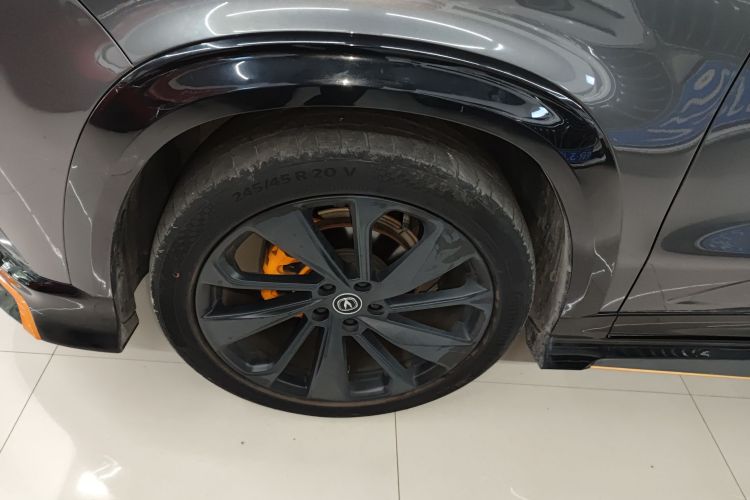 长安UNI-T 2022款 1.5T 运动版 尊贵型车身外观6007