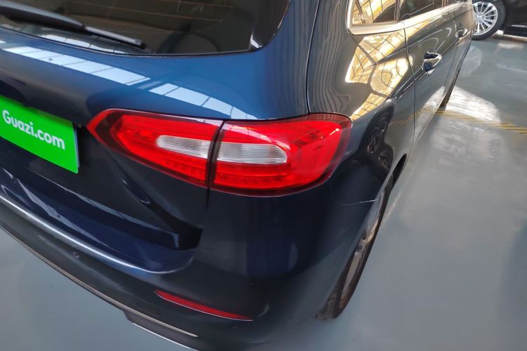 奔驰B级 2020款 B 180车身外观6006