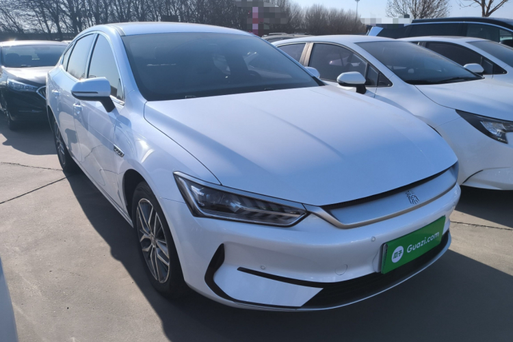 比亚迪 秦PLUS 2023款 冠军版 EV 420KM领先型车身外观3