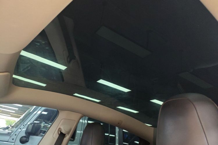 特斯拉 Model Y 2021款 标准续航后驱版局部细节22