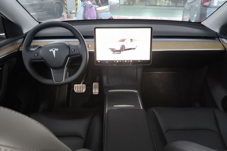 特斯拉 Model Y 2022款 Performance高性能全轮驱动版中控内饰12
