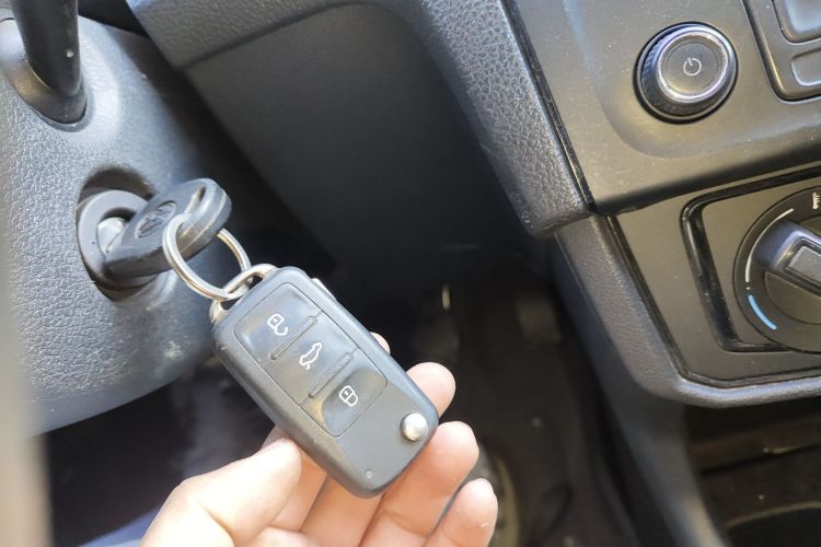 大众 桑塔纳 2019款 1.5L 手动风尚版 国VI中控内饰7001