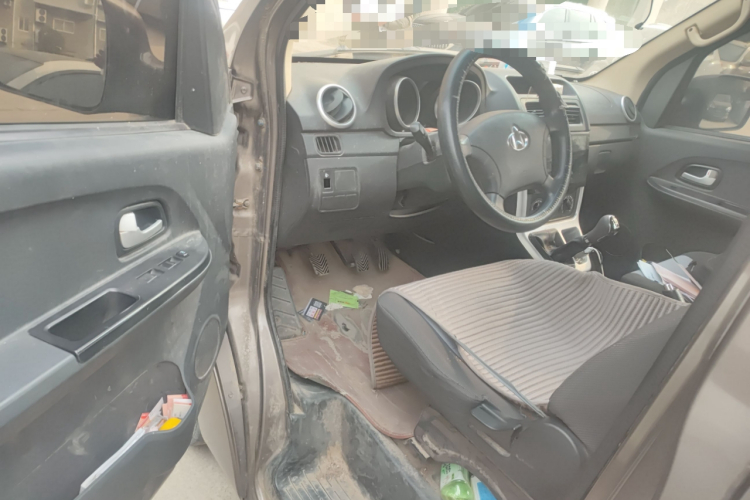 长安凯程 长安睿行M90 2018款 2.0L超值型高顶对开门6座4G94S中控内饰7003