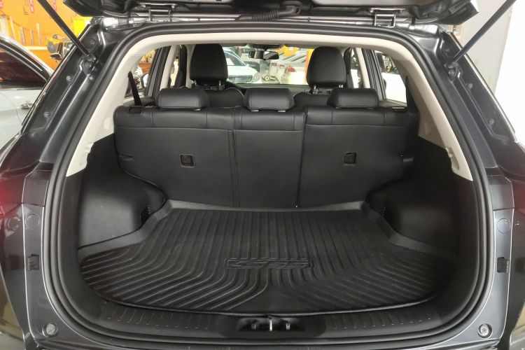 长安CS55PLUS 2021款 蓝鲸版 1.5T DCT豪华型机舱底盘23