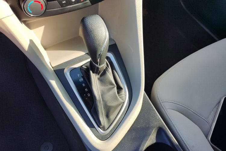 别克 英朗 2021款 典范 1.5L 自动进取型中控内饰18