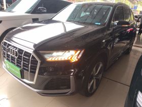奥迪Q7 2020款 55 TFSI quattro S line运动型