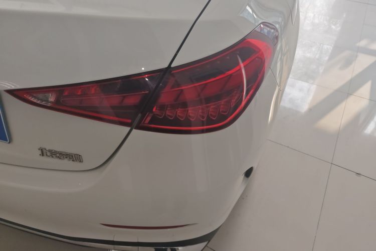 奔驰C级 2024款 改款 C 260 L 运动版车身外观6006