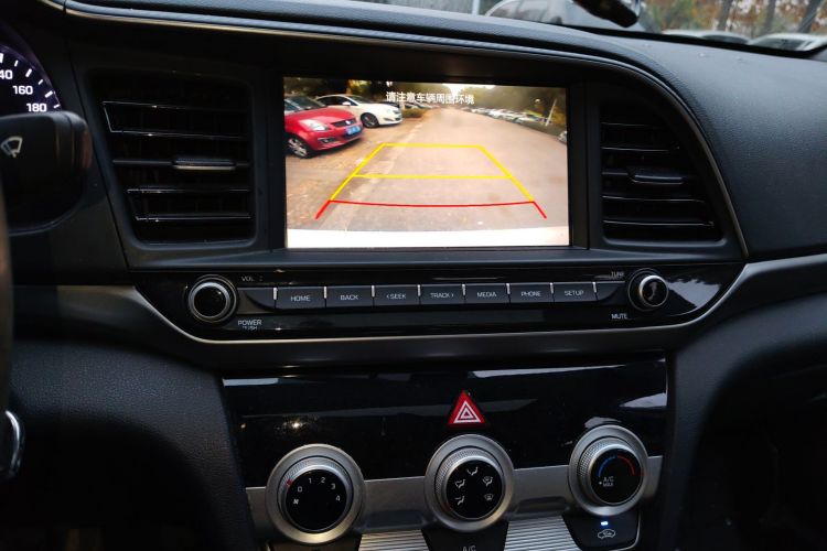 现代 领动 2019款 1.5L CVT智炫·精英型中控内饰16