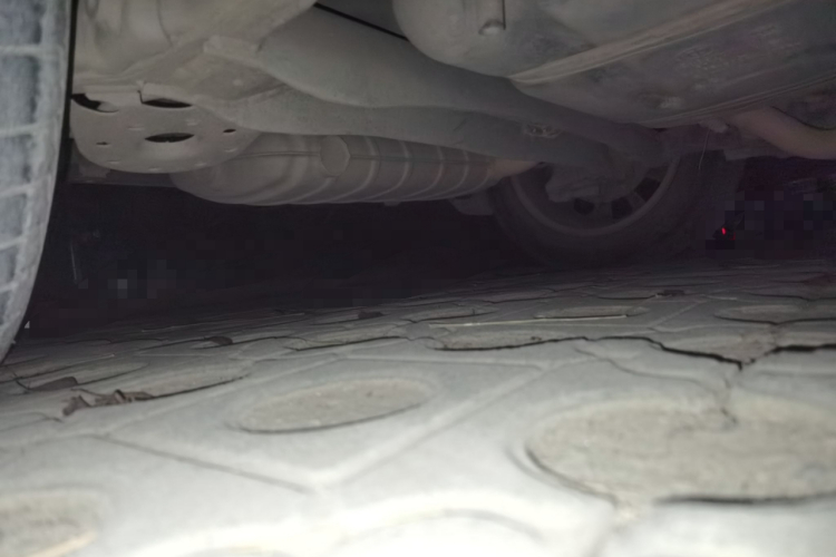 中华V3 2015款 1.5L 自动舒适型局部细节9002