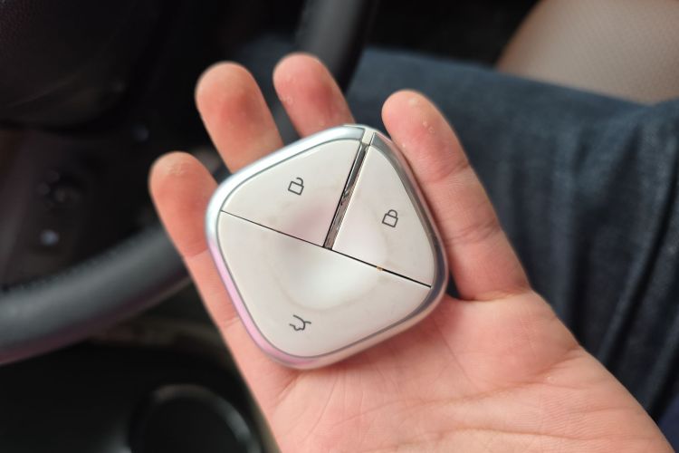 五菱汽车 五菱缤果 2023款 333km 灵犀互联款中控内饰11