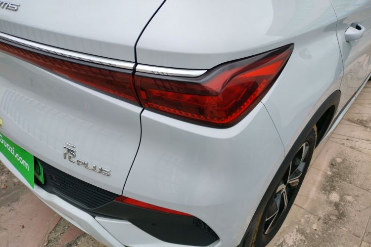 比亚迪 元PLUS 2022款 510KM 尊荣型车身外观9