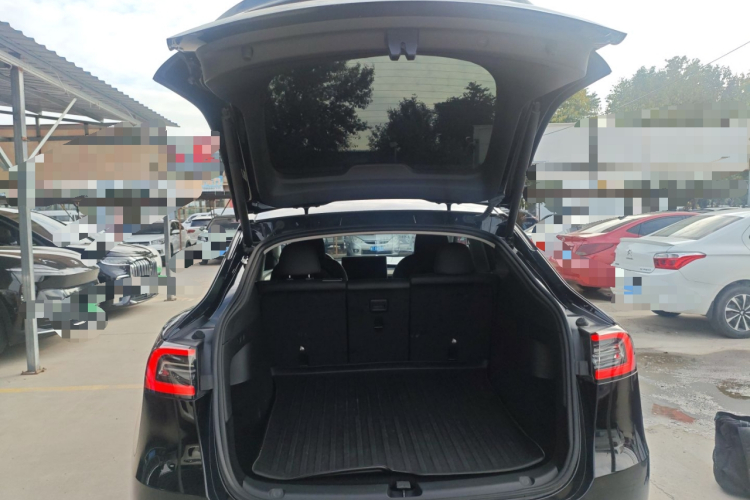 特斯拉 Model Y 2022款 改款 后轮驱动版局部细节23