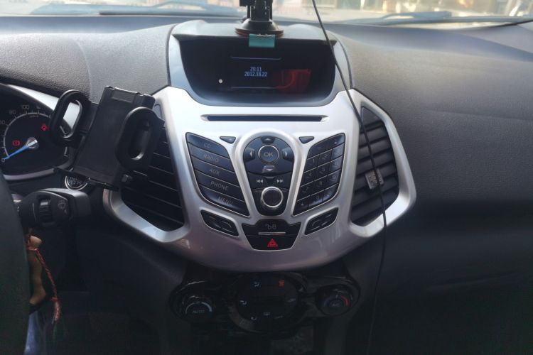 福特 翼搏 2013款 1.5L 自动尊贵型中控内饰16