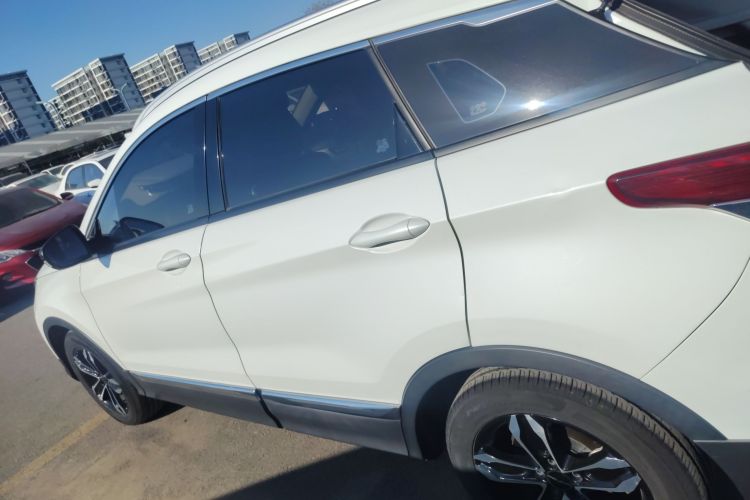 北京汽车 北京X5 2020款 1.5T 手动进取版 国VI车身外观4