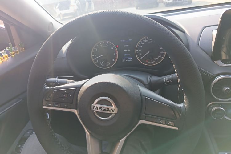 日产 轩逸 2021款 1.6L XL CVT悦享版中控内饰13