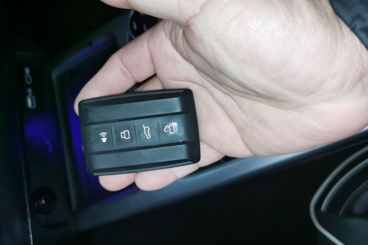 坦克300 2021款 越野版 2.0T 征服者中控内饰7001