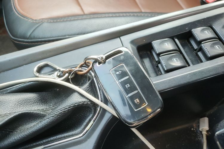 海马S5 2015款 1.5T CVT旗舰型中控内饰7001