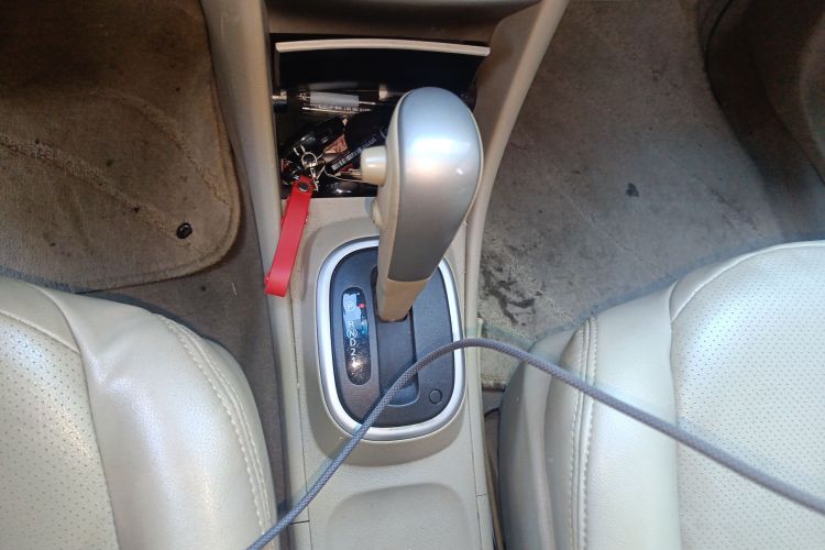 日产 轩逸 2012款 经典 1.6XE 自动舒适版中控内饰18