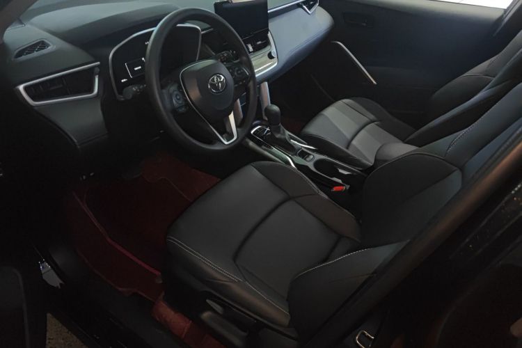 丰田 锋兰达 2024款 2.0L CVT领先plus版局部细节19