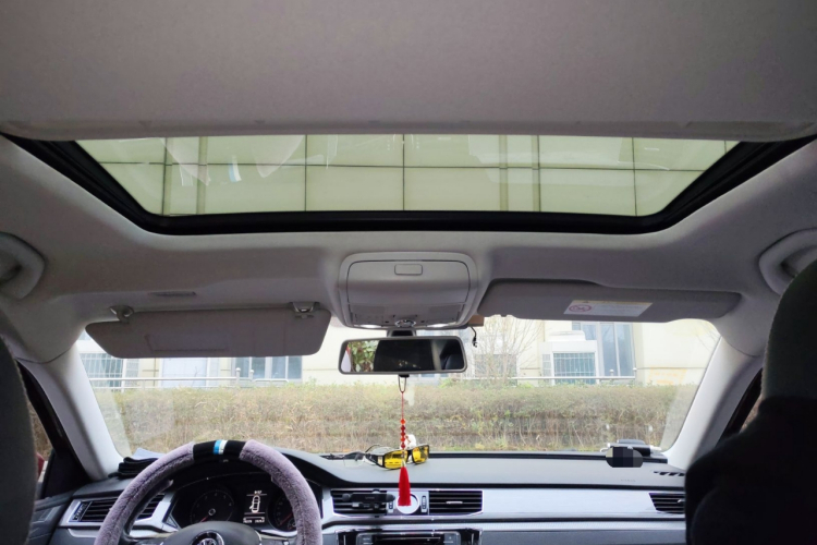 大众 帕萨特 2016款 280TSI DSG尊荣版中控内饰22