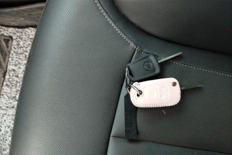 别克 英朗 2021款 改款 1.3T 自动轻混动精英型中控内饰7001