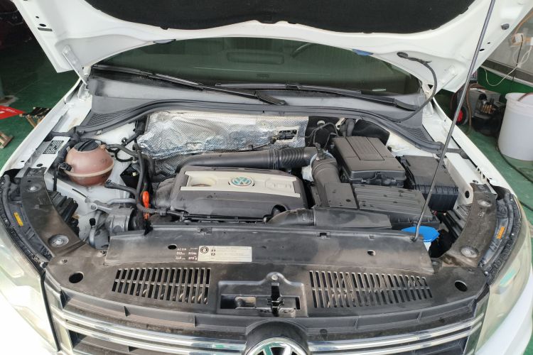 大众 途观 2015款 1.8TSI 自动两驱豪华型机舱底盘24